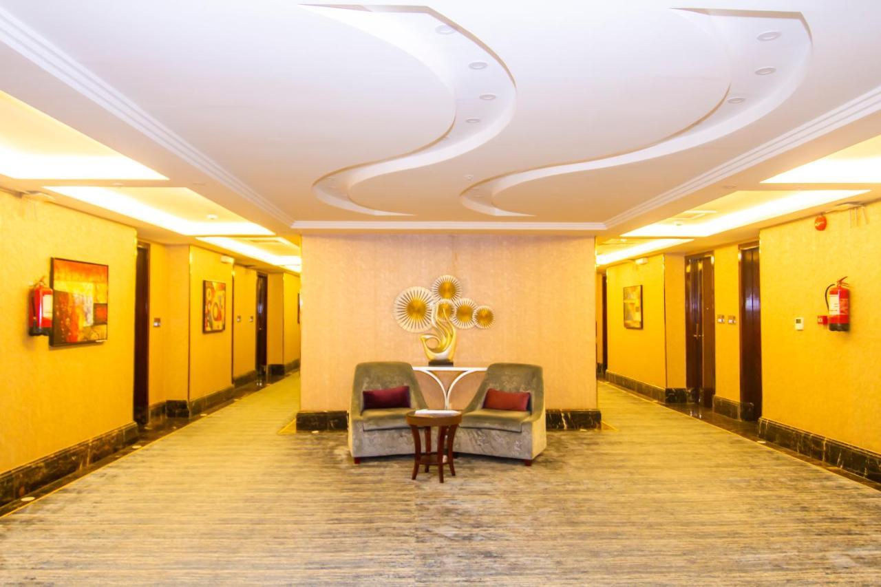 فندق هوليداي الخليج الرياض - Holiday Al Khaleej Hotel Ngoại thất bức ảnh