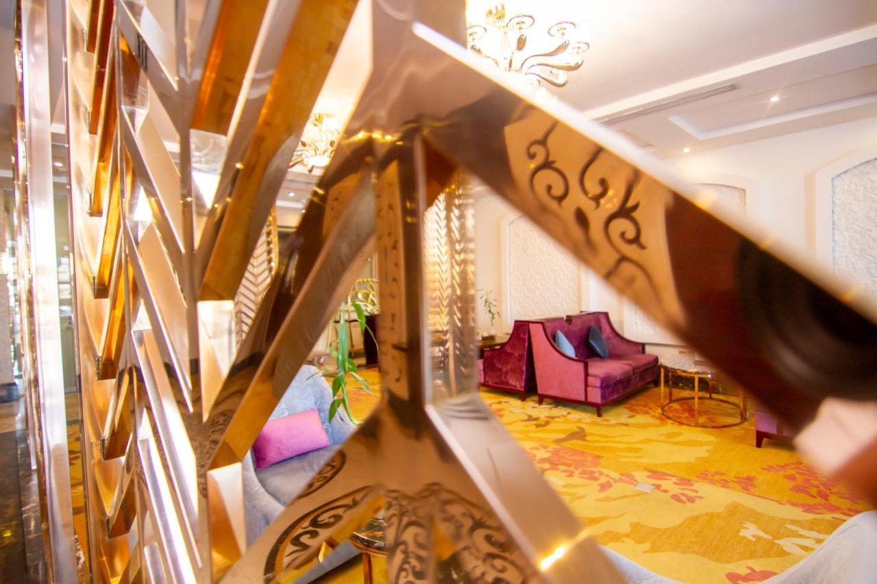 فندق هوليداي الخليج الرياض - Holiday Al Khaleej Hotel Ngoại thất bức ảnh