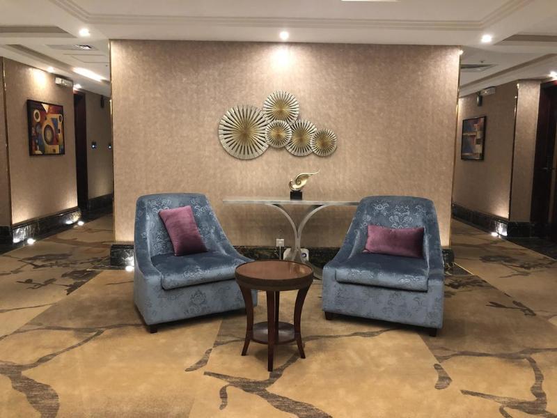 فندق هوليداي الخليج الرياض - Holiday Al Khaleej Hotel Ngoại thất bức ảnh