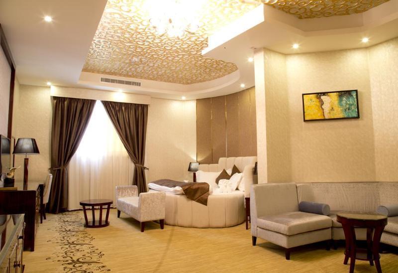 فندق هوليداي الخليج الرياض - Holiday Al Khaleej Hotel Ngoại thất bức ảnh